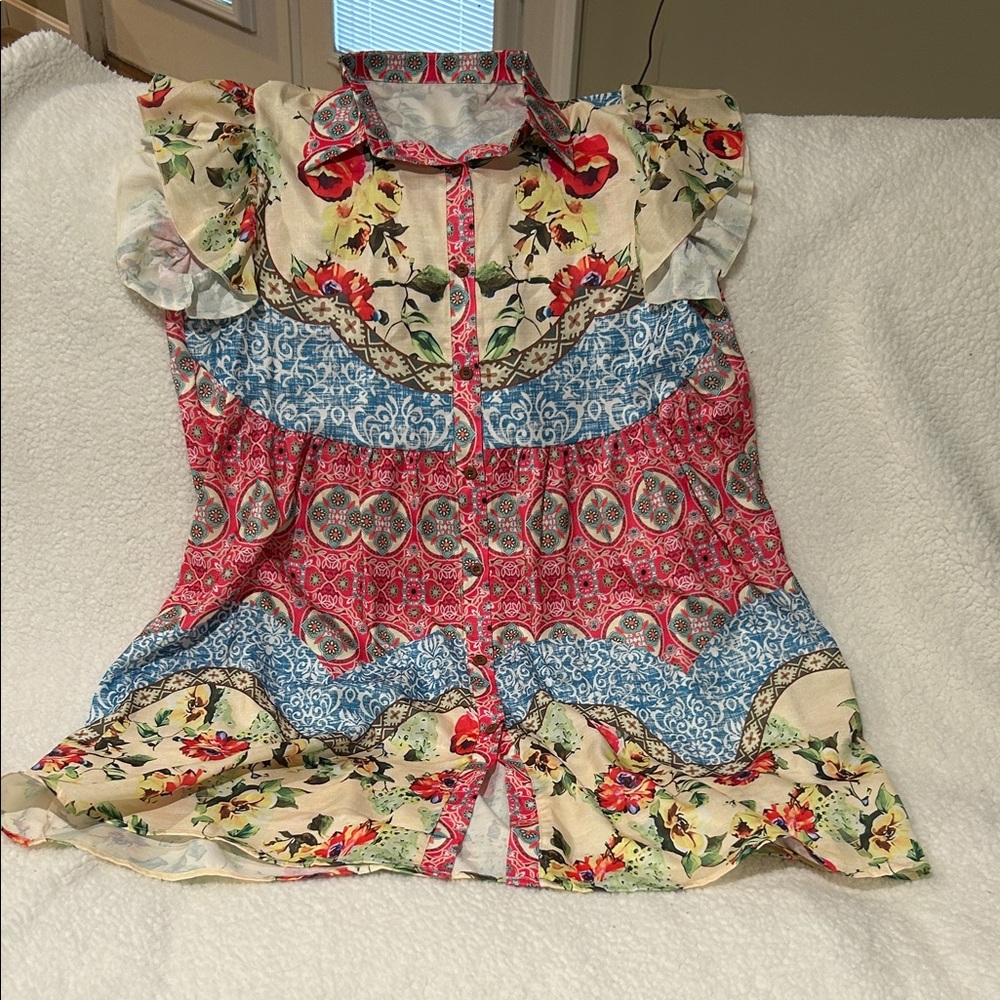 Floral Woman’s Dress with Ruffle Sleeves